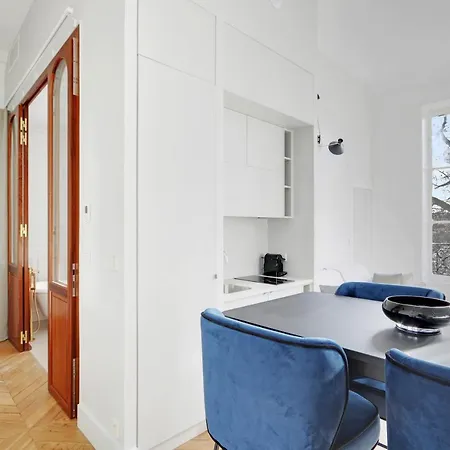 Apartment Maison Labruyere - Jardin Public