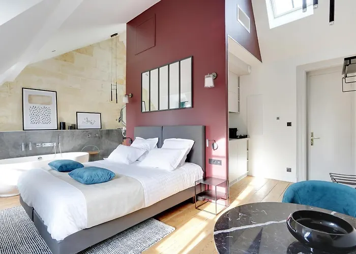 Maison Labruyere - Centre Apartment *