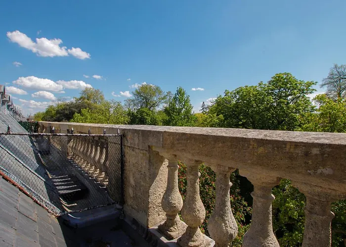 Maison Labruyere - Centre Apartment *